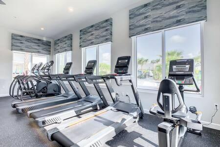 Cute Lakeview 2Br Condo With 2 Clubhouses 키시미 외부 사진