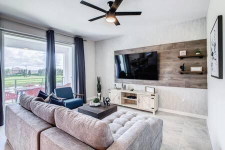 Cute Lakeview 2Br Condo With 2 Clubhouses 키시미 외부 사진